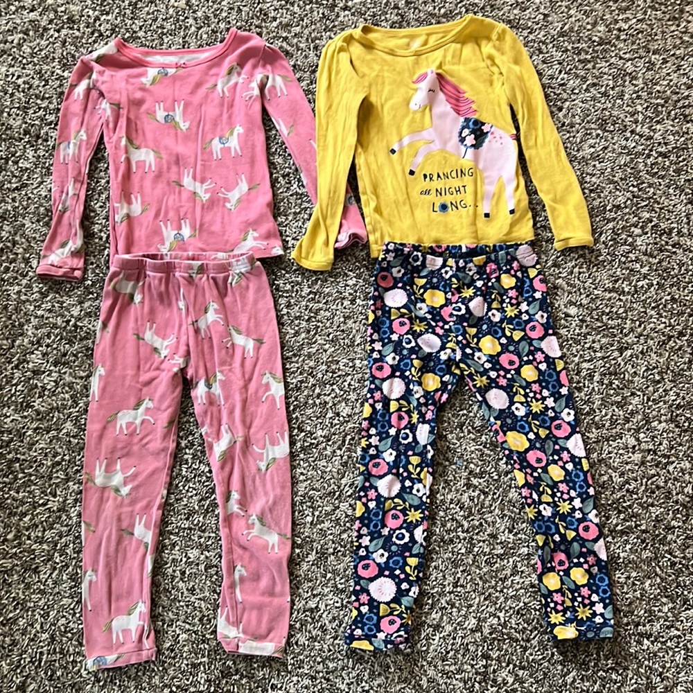 Girls 5T PJ’s